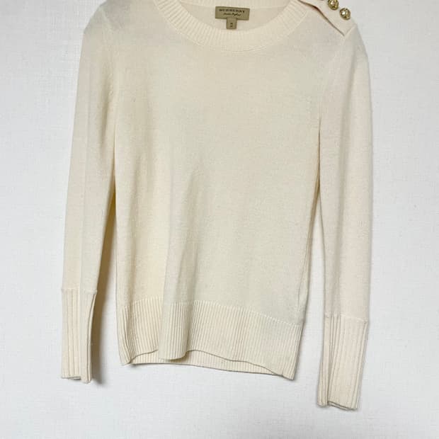 버버리 캐시미어 금장버튼 니트 XS 아이보리 정품