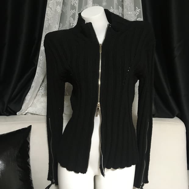 NACHE KNIT ZIP-UP BLACK