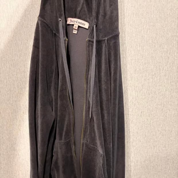 쥬시꾸뛰르 벨벳 후드집업