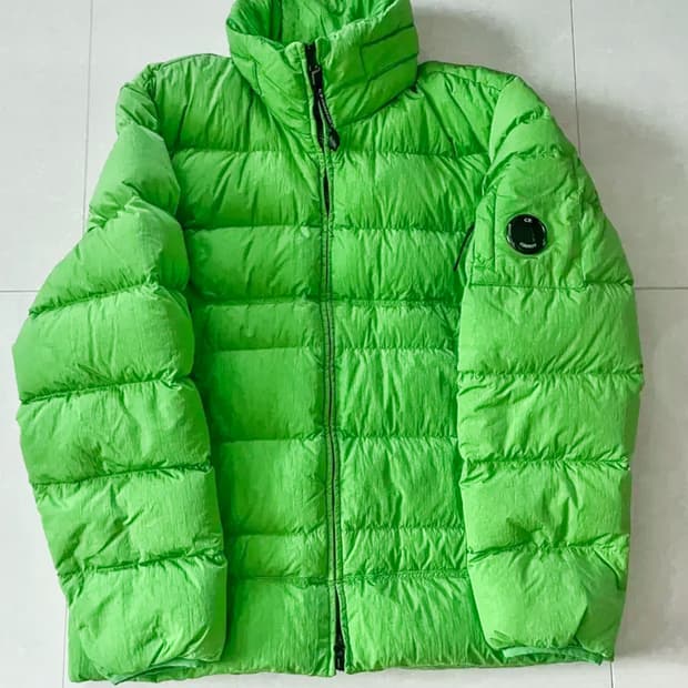 CP컴퍼니 에코크롬 R 패딩