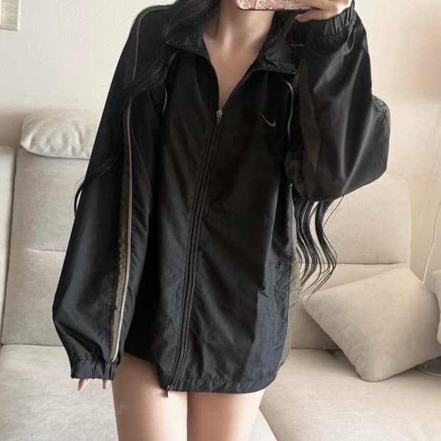 나이키 일본 블랙 올리브 카키 바람막이