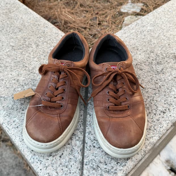 Camper 캠퍼 러너 포 레더 스니커즈