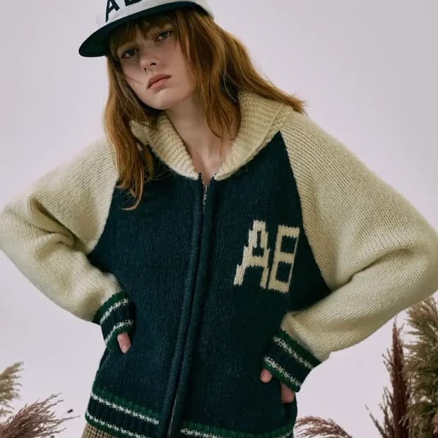 안젤로비안코 니트아우터