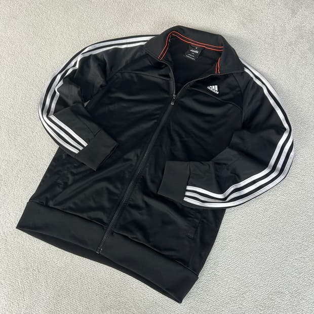 아디다스 트랙탑
