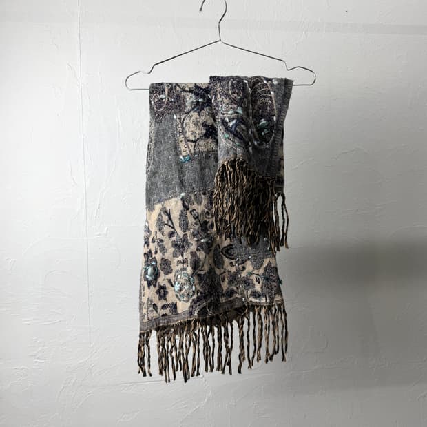 콤 사 이즘 패치워크 스톨 머플러