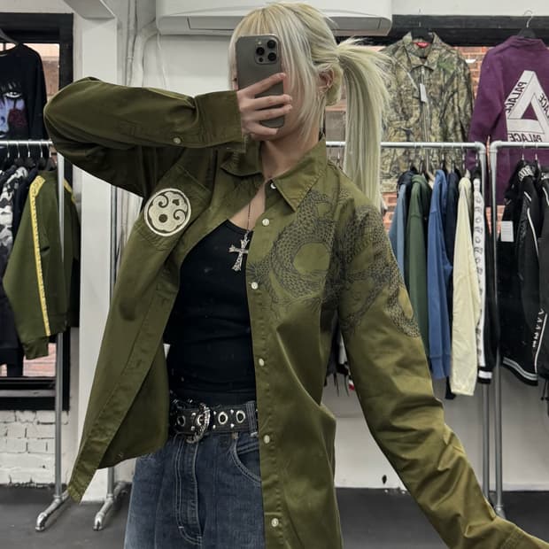 카라쿠리 타마시 오리엔탈 카키 셔츠