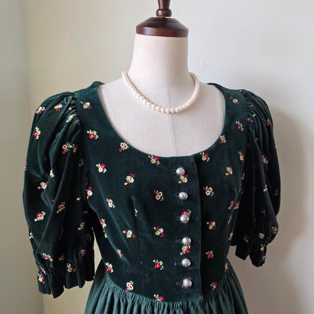 ORIGINAL LANZ 오스트리아 퓨어실크 벨벳 원피스