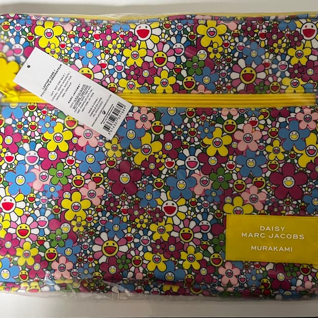 마크제이콥스 X 무라카미타카시 노트북케이스