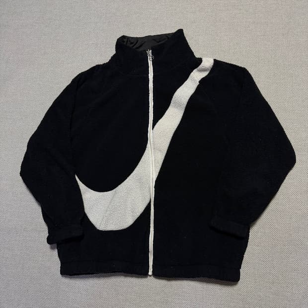 나이키 빅스우시 리버시블 자켓 (여성용)