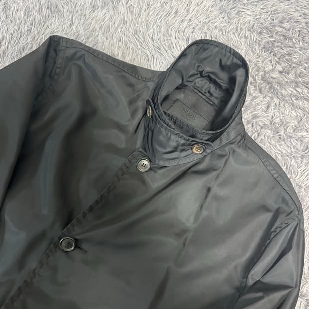 프라다 블랙라벨 나일론코트