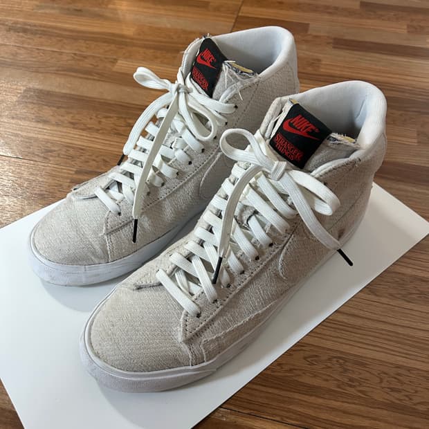 나이키 블레이저 하이 기묘한이야기 한정판 270