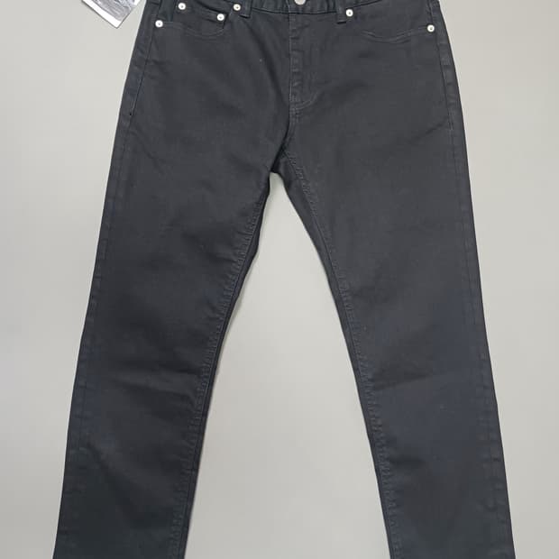 새제품 [30] 무신사 스탠다드 x 페이탈리즘 쿠라보원단 블랙 크롭진