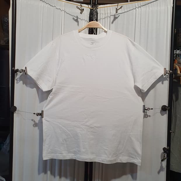 폴햄 화이트 반팔면티 XL2508590