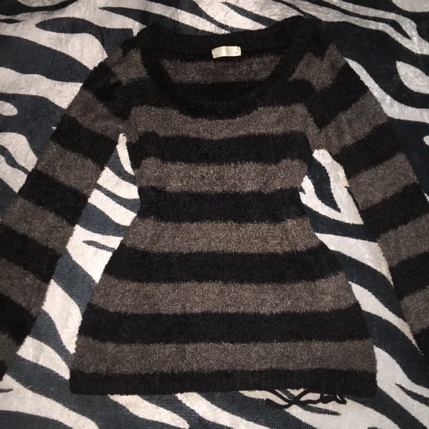 일본빈티지 니혼진깔 스트라이프 오프숄더 니트 모리걸 오네갸루 갸루 미소녀