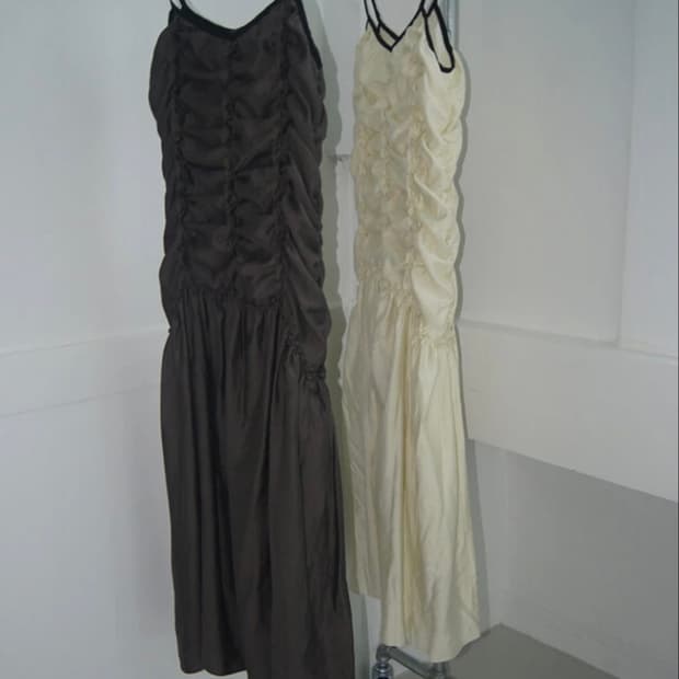 [새상품/웨딩촬영추천] 셔링 나시 원피스