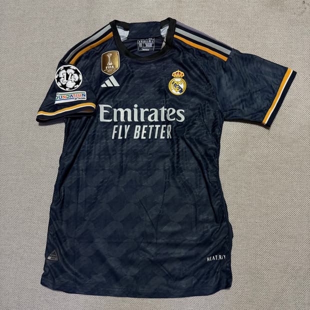 아디다스 레알마드리드 유니폼