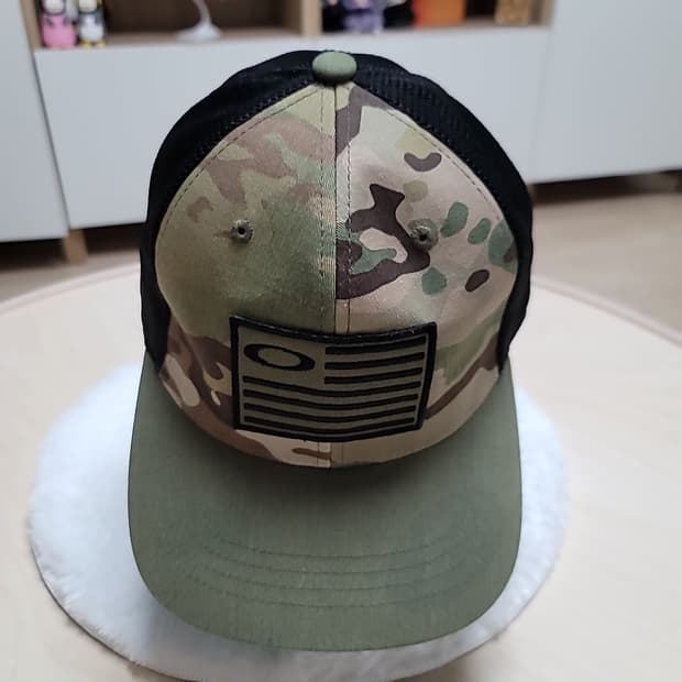 오클리 모자
