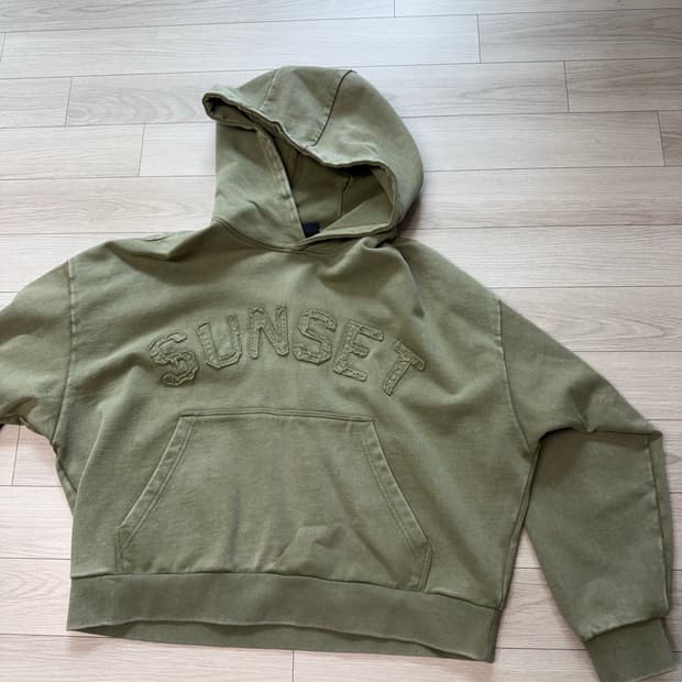 Sunset crop hoodie