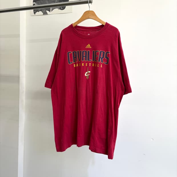 ADIDAS 반팔 티셔츠