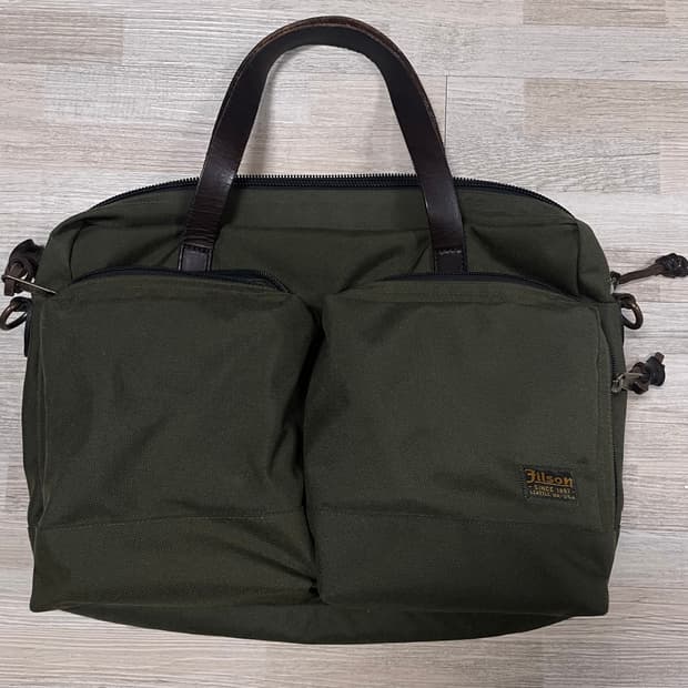 필슨 878 드라이든 브리프 케이스 (오터 그린)