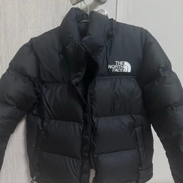 (W) 노스페이스 1996 에코 눕시 자켓 블랙 판매합니다