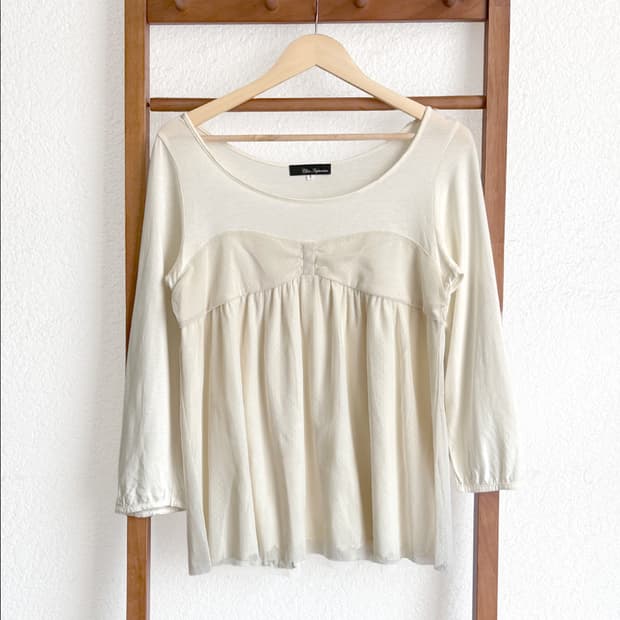 크림 드리즐 튤 탑