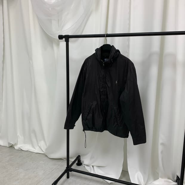 Polo Neck-Point Windbreaker Jacket