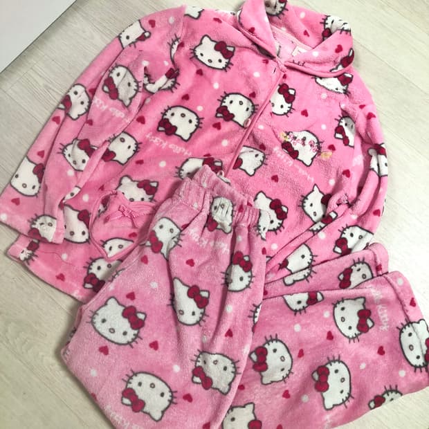 고전 헬로키티 파자마 잠옷