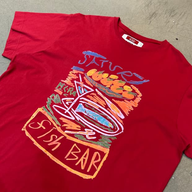 105 세터 레드 프린트 반팔티