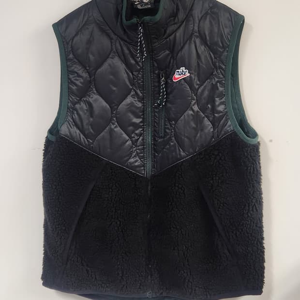 나이키 새상품 퀼팅 플리스 M