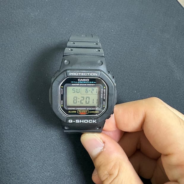 카시오 지샥 G-SHOCK DW-5600E