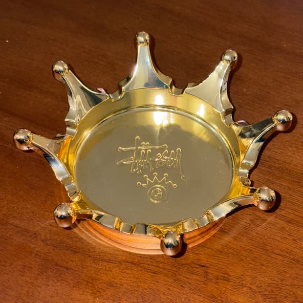 stussy 스투시 크라운 애쉬트레이 브레스 (인테리어 오브제)  