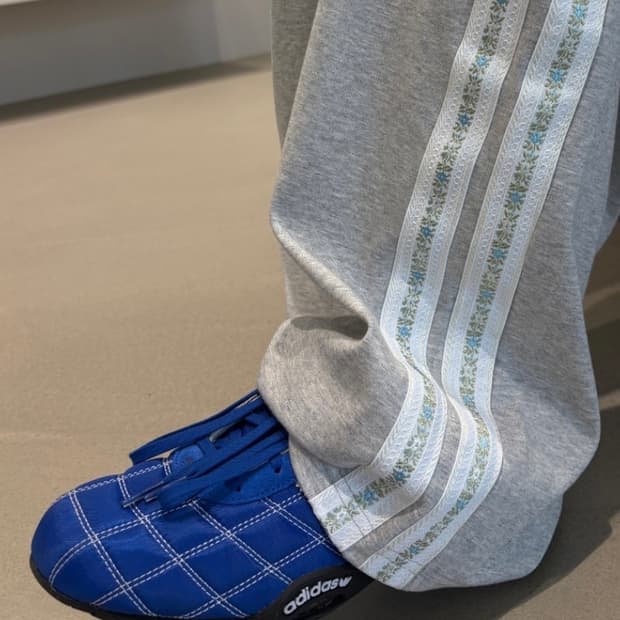 아디레이서 로우 블루 245