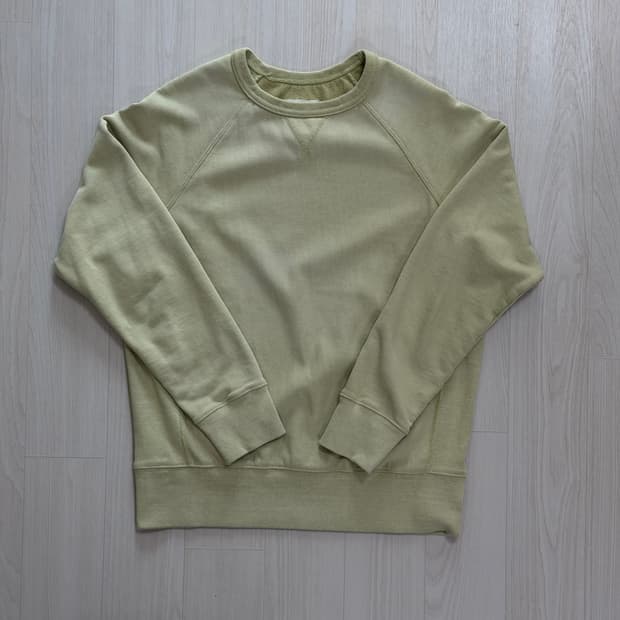 알와이오오 페이디드 스웻셔츠