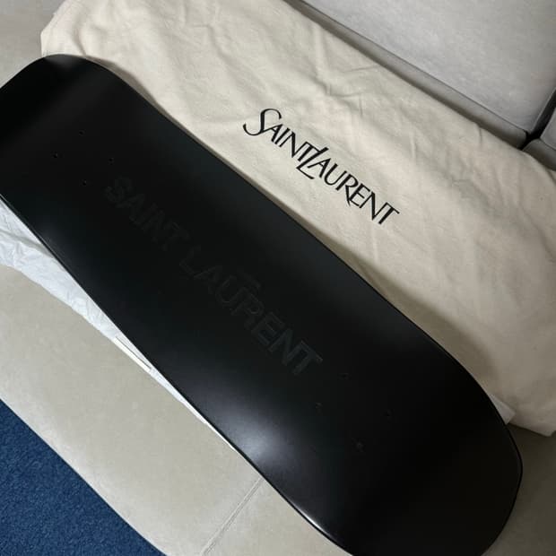 [OS] Saint Laurent 생로랑 스케이트보드 데크 한정판