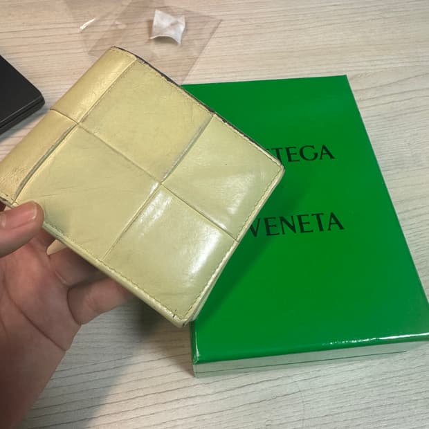 보테가 베네타 반지갑