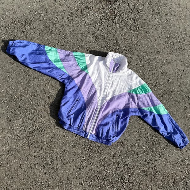 아디다스 올드스쿨 바람막이 B137