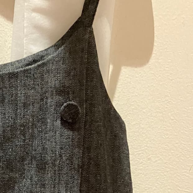 클로스튜디오 흑청데님 나시 슬리브리스