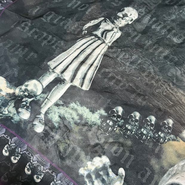 크롬하츠 포티 실크 스카프