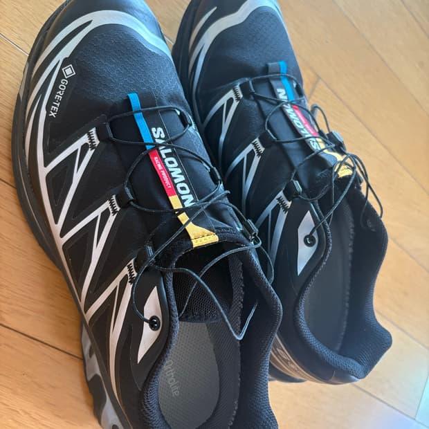 살로몬 XT-6 GTX 블랙 실버