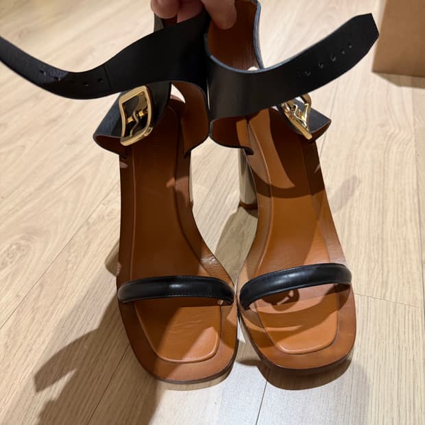 셀린느 샌들 힐