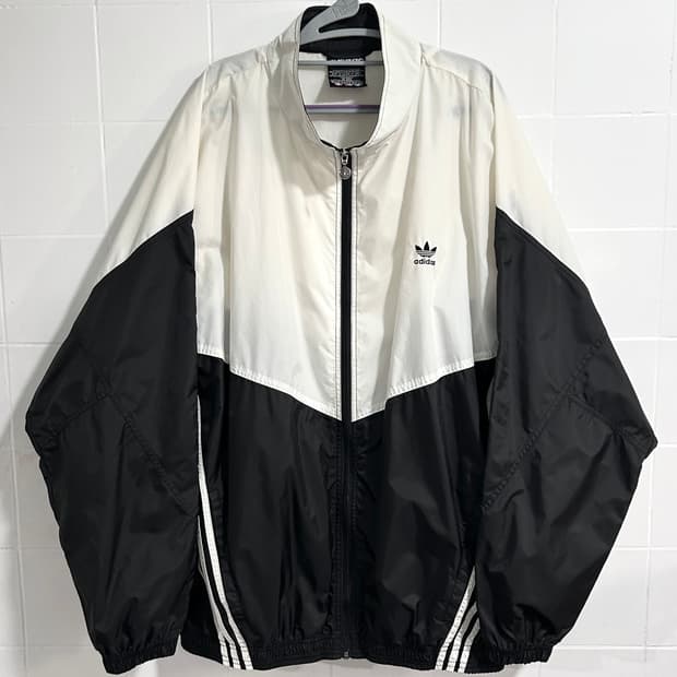 아디다스 90s 범고래 바람막이