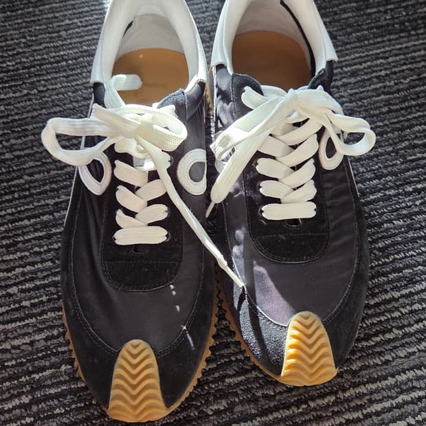 로에베 신발팝니다.