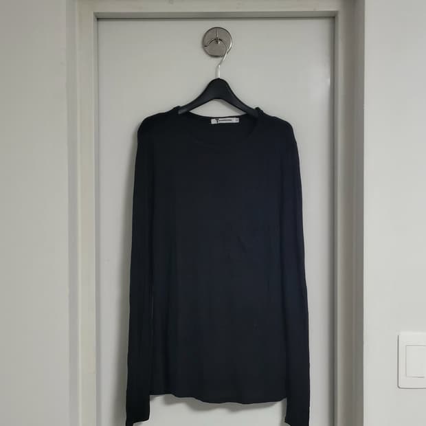 Thin long sleeve