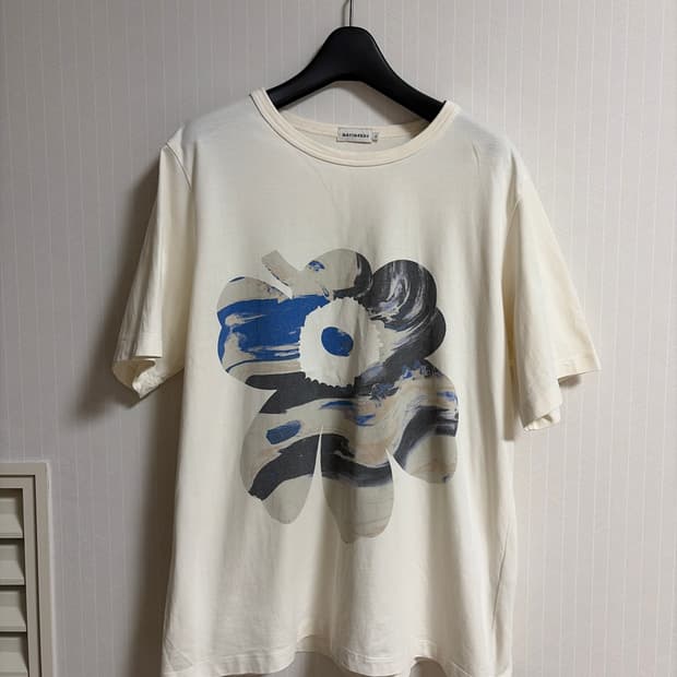 마리메꼬 플라워 프린팅 반팔티 XL