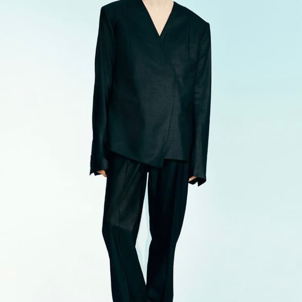 울 블렌드 어시메트릭 재킷 