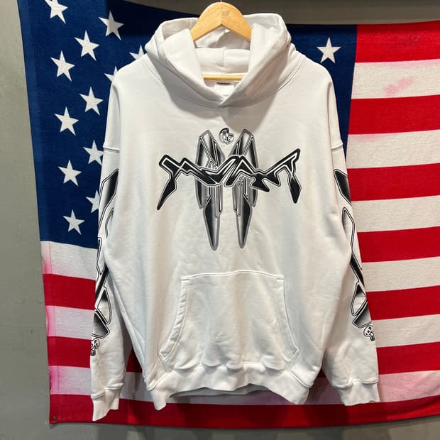 노메뉴얼 화이트 그래픽 후드티