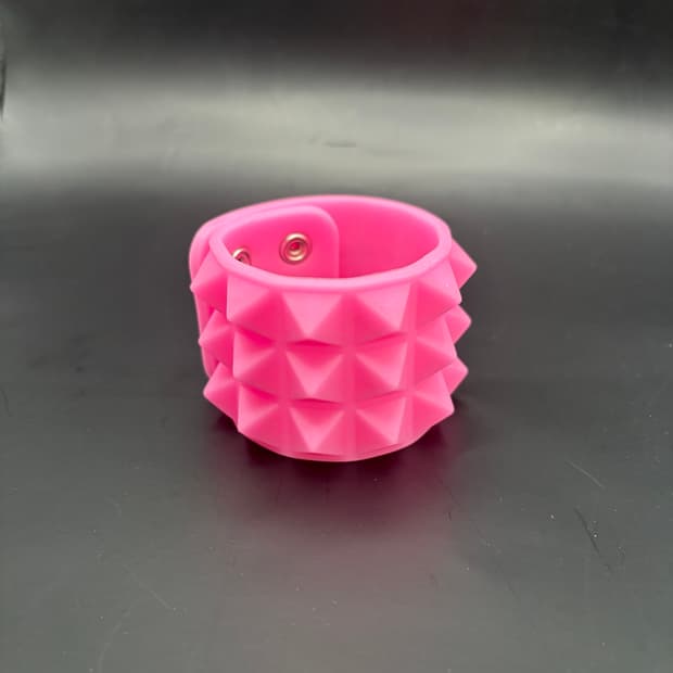 Y2k EMO 핑크 스터드 팔찌 뱅글 Pink Stud bracelet