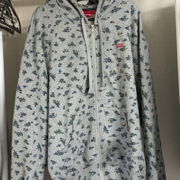 슈프림 플라워패턴 후드집업 M