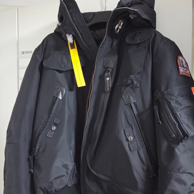 새상품급)22fw 파라점퍼스 고비 블랙 m